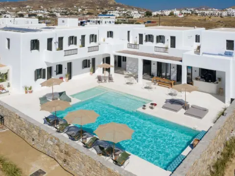 Koukoumi Hotel, Άνω Μερά