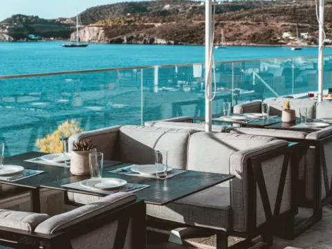 Apollo Resort, Αίγινα