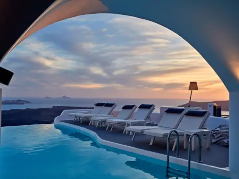 Katikies Chromata Santorini / The Leading Hotels of the World, Σαντορίνη