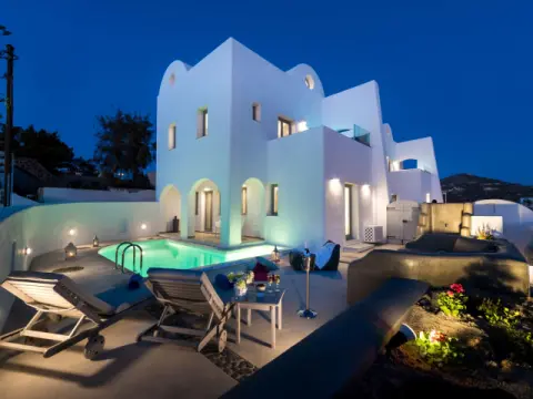 White Harmony Suites, Μεγαλοχώρι