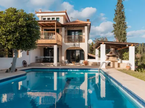 Villa Nefeli, Θερμησία