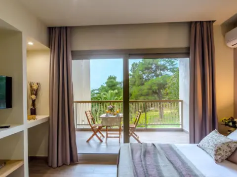 Forest Resort Suites, Σκιάθος