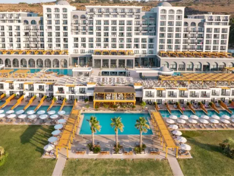 Mitsis Alila Resort & Spa, Φαληράκι