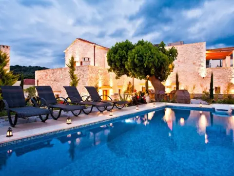 Arcus Suites, Ρέθυμνο