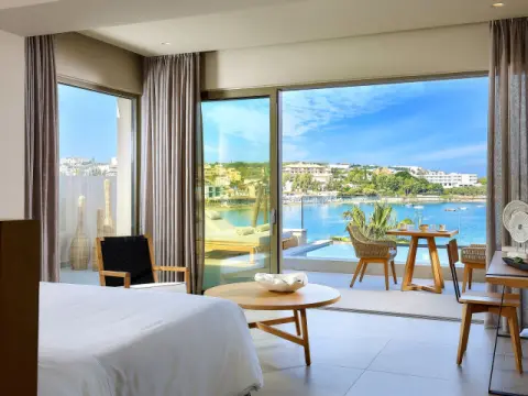 Castello Infinity Suites, Αγία Πελαγία