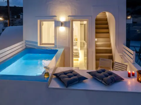 Santorita Suites, Σαντορίνη
