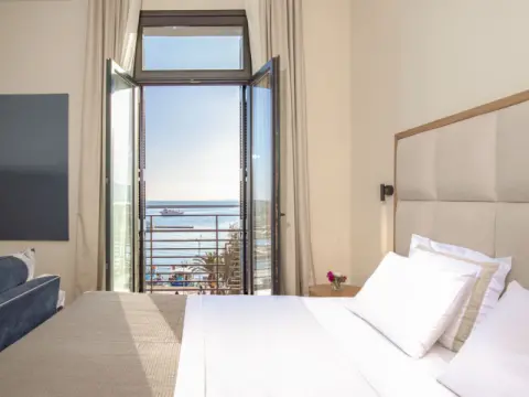 Epicure Suites, Καβάλα