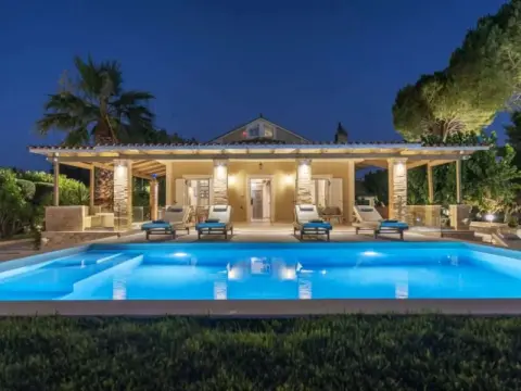 Luxury Dream Villa, Λαγανάς