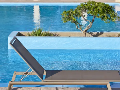 Mrs Chryssana Beach Hotel, Κολυμβάρι