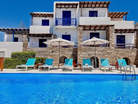 San Antonio Summer House, Πίσω Λιβάδι