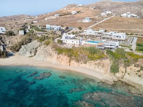 Mykonos Lolita, A Grecotel Resort to Live, Μύκονος