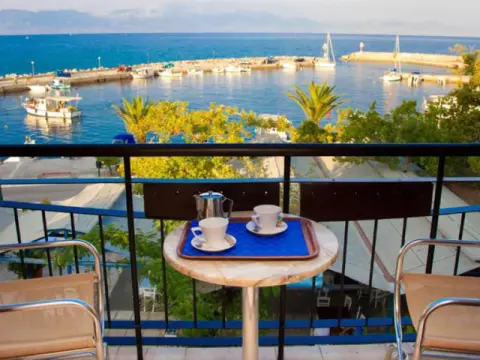 Akroyali Hotel, Άγιος Ανδρέας