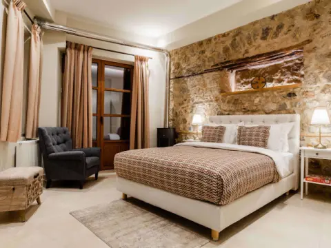 Aldia Suites, Αράχωβα