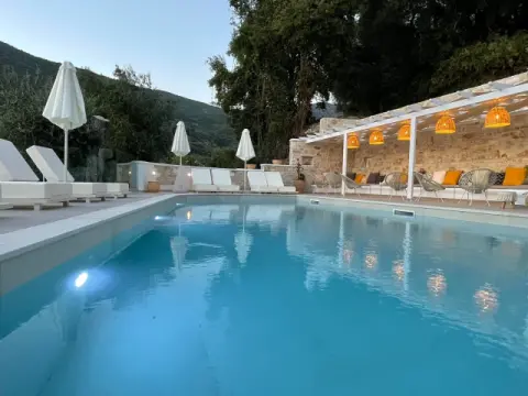 Gallery Suites, Πάργα