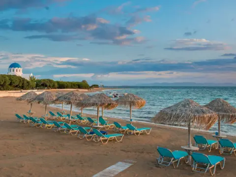 Oasis Beach Hotel, Σκάλα