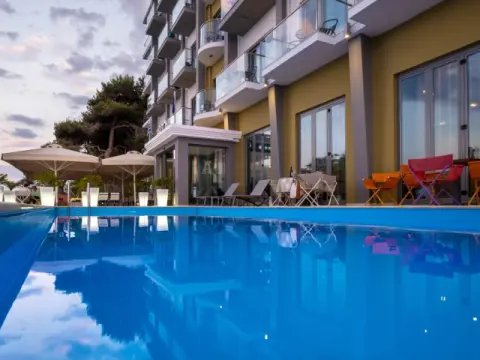 Arion Hotel, Ξυλόκαστρο