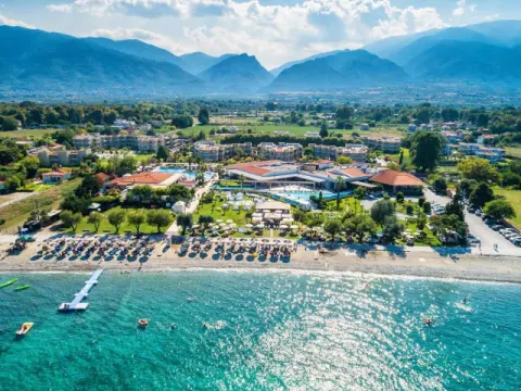 Poseidon Palace, Λεπτοκαρυά