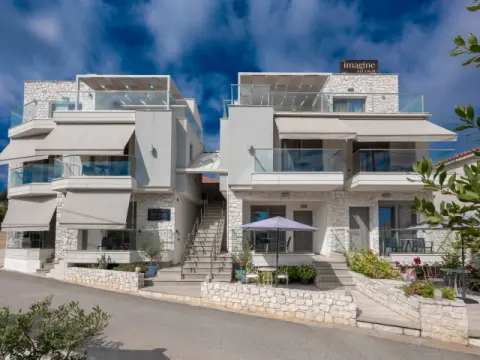 Imagine Studios, Παλιούρι
