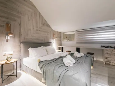 Minthi Boutique Apartments, Χανιώτη