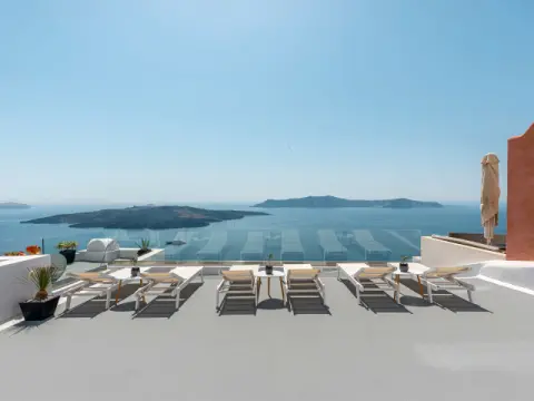 Caldera Senses, Φηρά