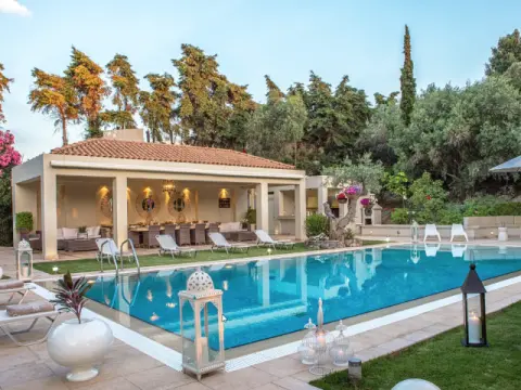 The Marble Resort, Δροσιά