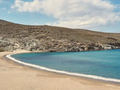 Favie Suzanne Hotel, Χώρα