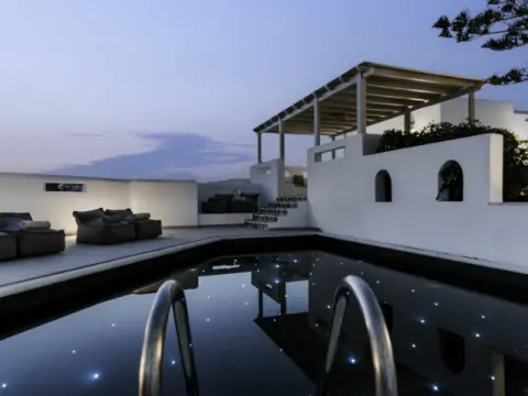 Sunrise Paros by Mr and Mrs White, Πάρος