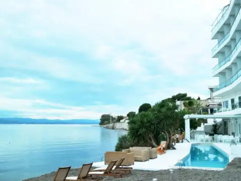 Porto Evia Boutique Hotel, Αμάρυνθος