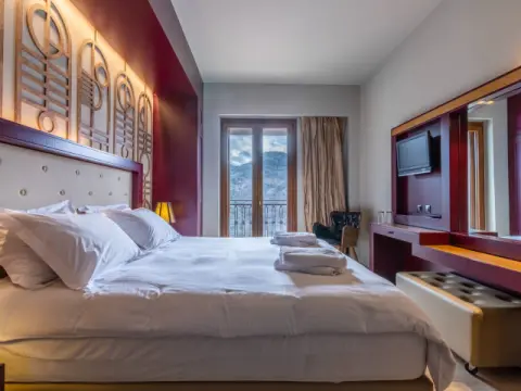Lagadia 4 Seasons Hotel, Λαγκάδια