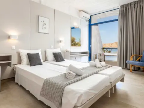 Hippocampus Hotel, Πάρος