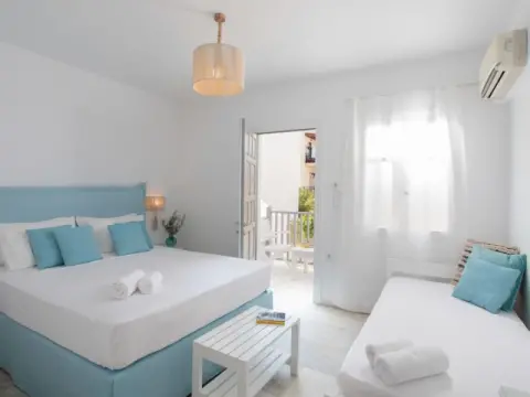 Ippokampos Apartments, Νάξος