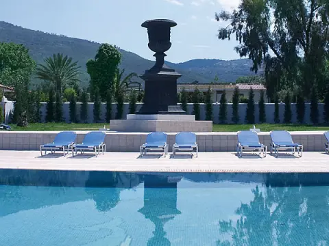 Dolphin Resort Hotel & Conference, Κάλαμος