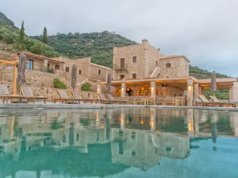 Brazzo Di Maina, Οίτυλο