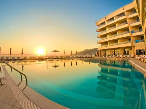 Konstantinos Palace, Πηγάδια Κάρπαθος