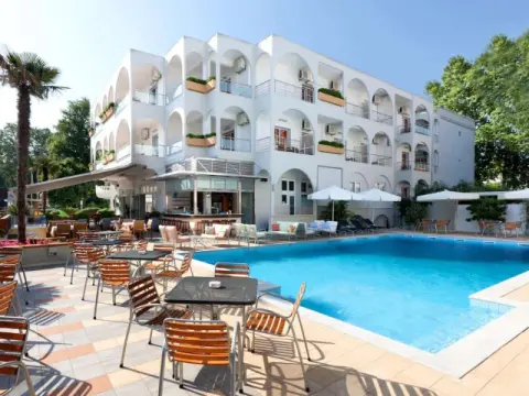 Kronos Hotel, Πλαταμώνας Πιερίας